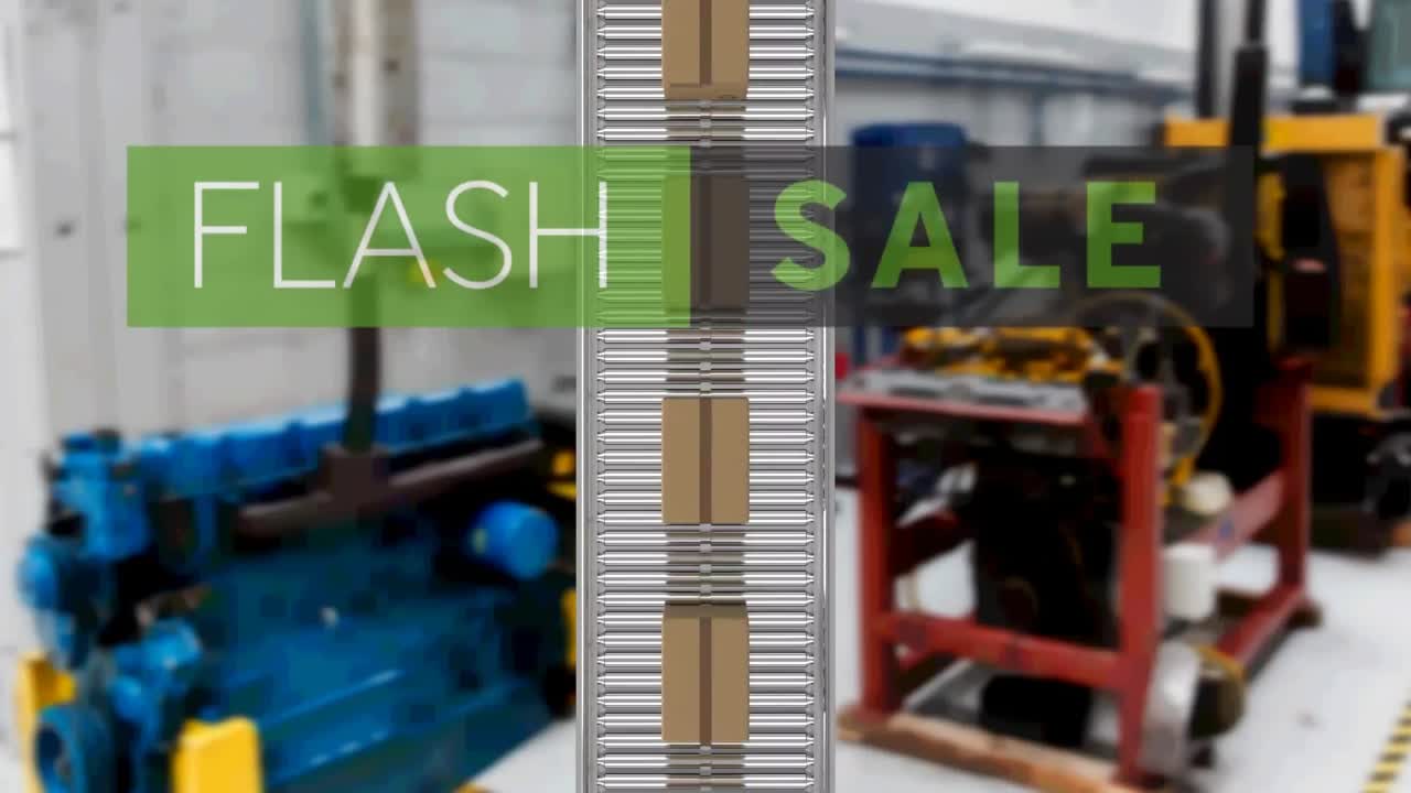 컨베이어 벨트에 있는 카드보드 상자 위에 있는 플래시 판매 텍스트의 애니메이션