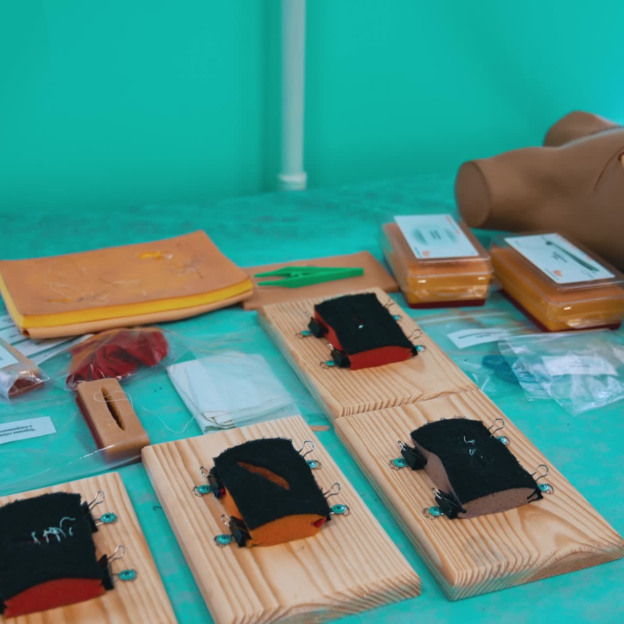 Room with advanced patient model. Training class for medical students in university