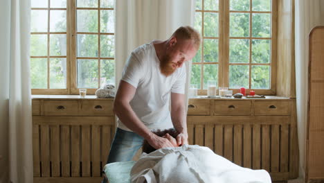 Woman-getting-a-massage