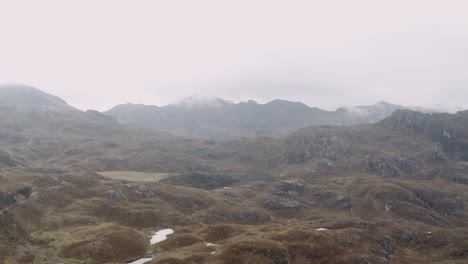 Nationalpark-El-Cajas-Im-Ecuadorianischen-Hochland