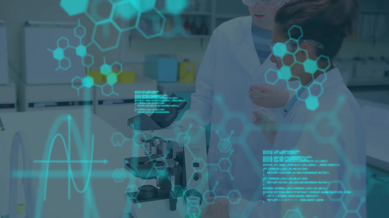 trabajando con microscopio, científicos analizando datos y estructuras moleculares animación