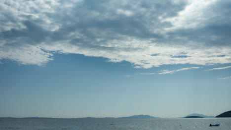 Schöner-Strand-Und-Küste-Griechenlands