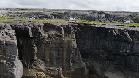 Vanlife-in-Ireland,-The-Burren