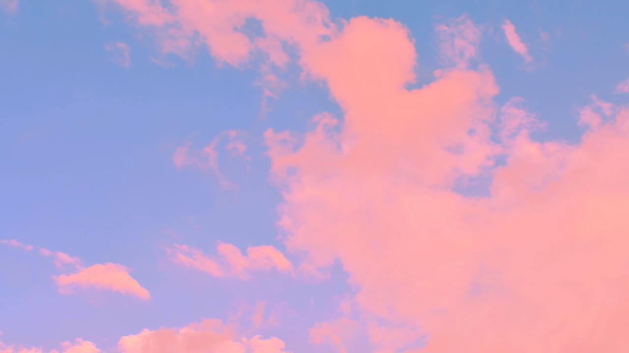 Nuvole nel cielo. Time lapse