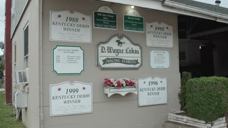 D-Wayne-Lukas-Horse-Barn