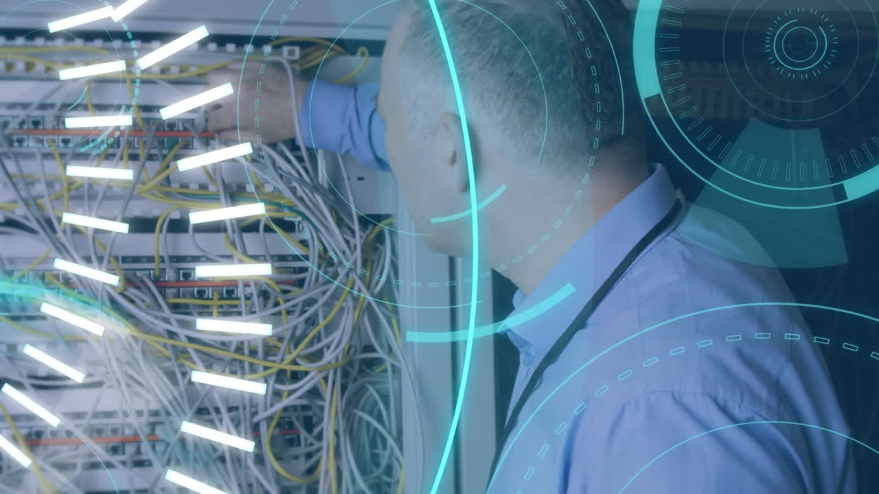 Technician and 5G written in the middle of a futuristic circles