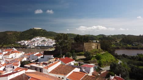 Vista-Aérea-En-Cámara-Lenta-De-Alcoutim