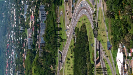 Traffic-time-lapse-of-the-Riviere-Salee-highway-in-New-Caledonia---vertical-orientation