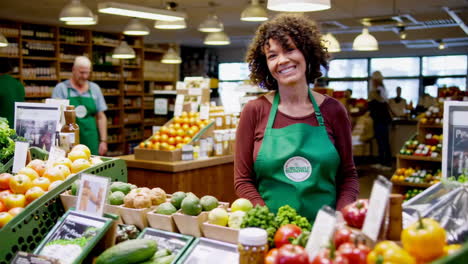 friendly interactions at a fresh produce grocery store
