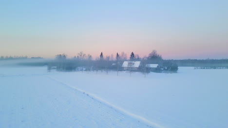 Casa-De-Campo-En-El-Mágico-Paisaje-Invernal-De-Europa