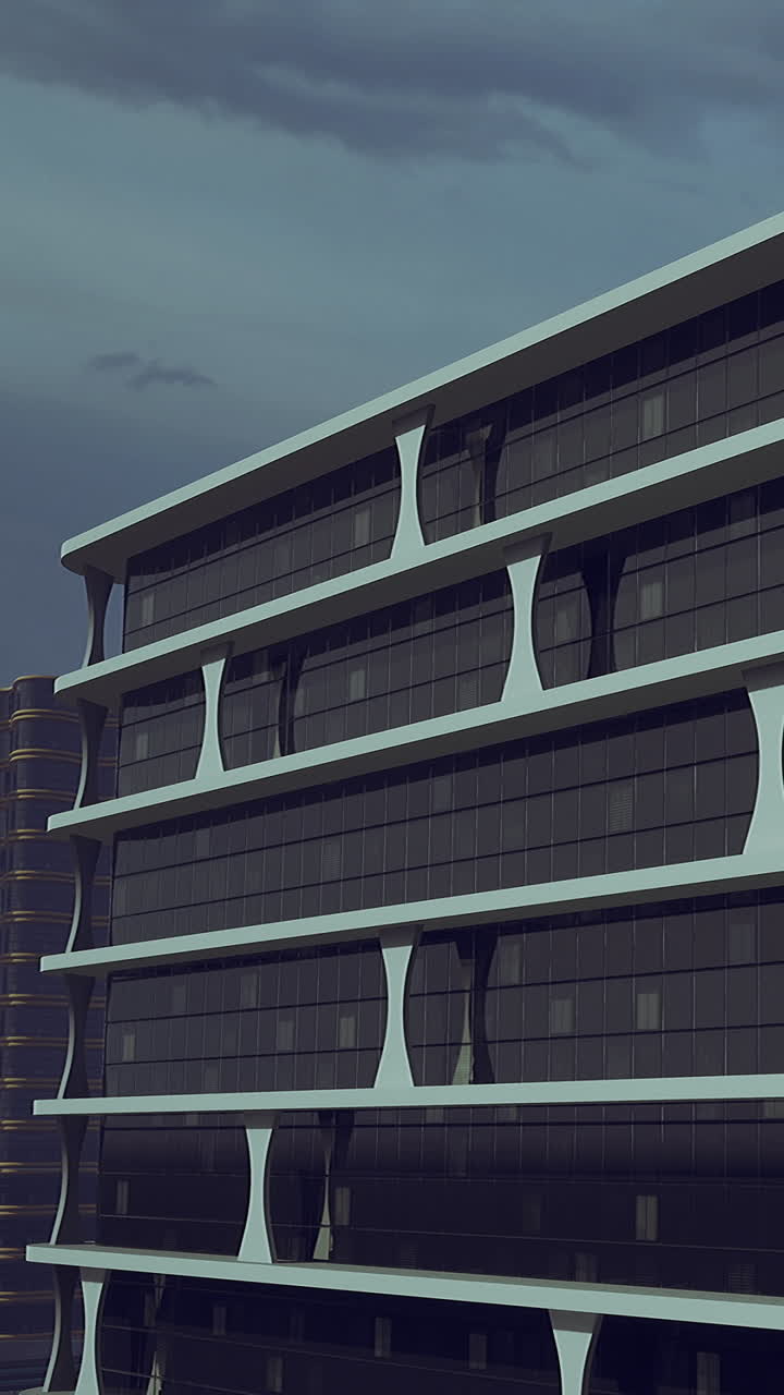 Edificio moderno con grandi finestre sotto un cielo nuvoloso in un contesto urbano.