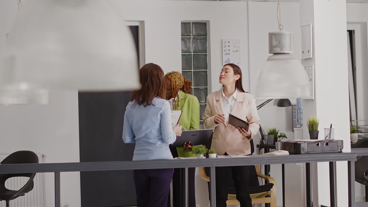 Businesswomen collaborating in the office