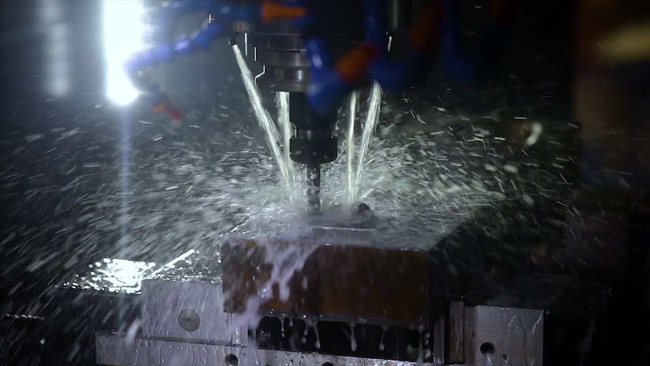 금속 가공 cnc 밀링 머신.