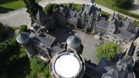 Castle-from-above-in-garden-of-Kassel,-Germany