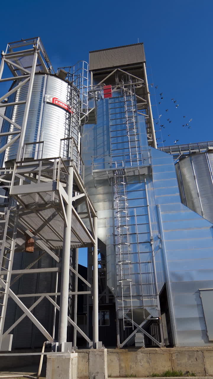 Modern industrial grain elevator