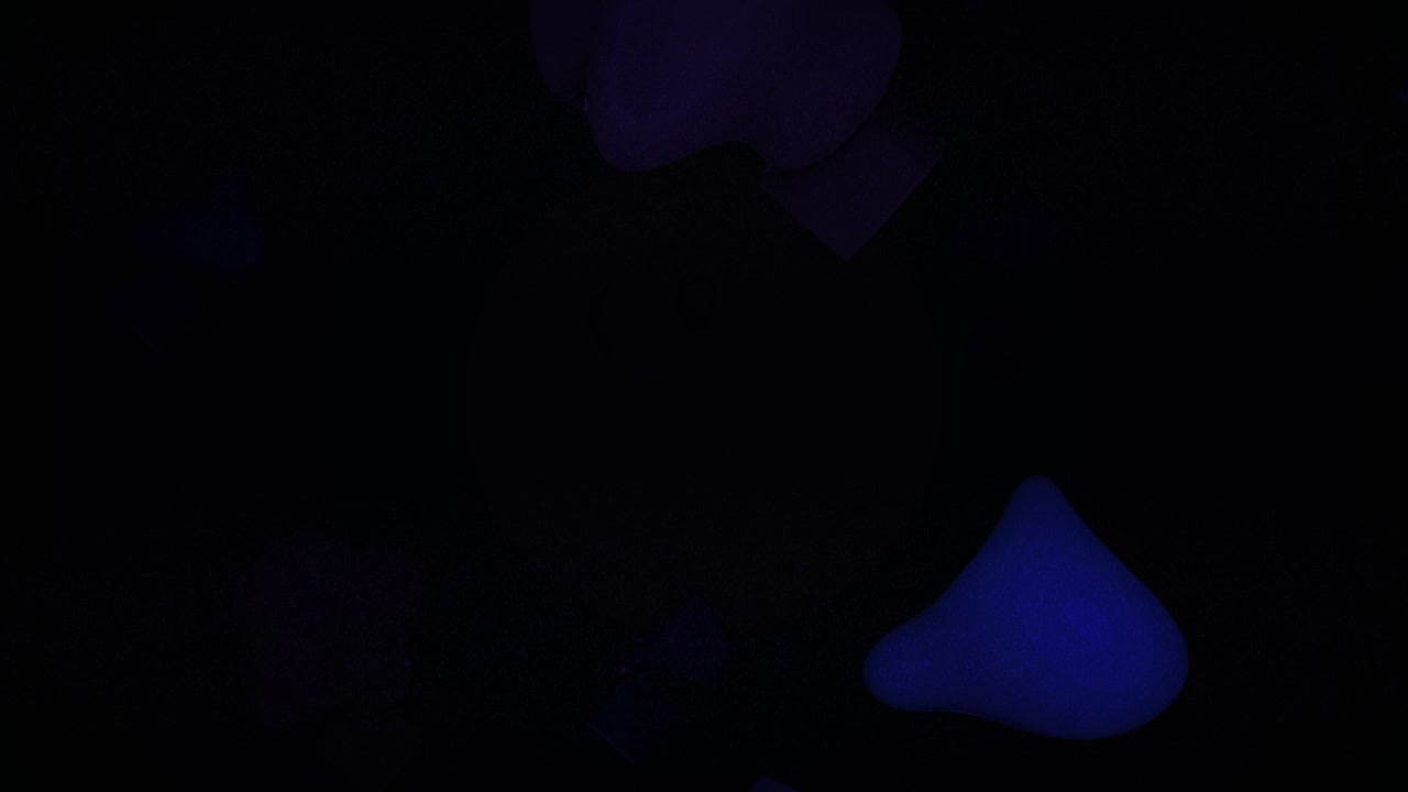 Forme e Cubi Astratti Viola Luminosi che si Trasformano su Sfondo Scuro