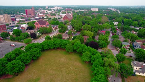 Ingersoll-Centennial-Park-aerial-revealing-suburbs-community-of-Rockford-Illinois,-USA