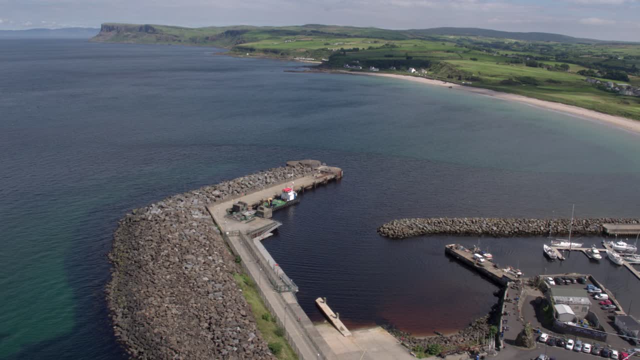 Ballycastle, città sulla Causeway Coastal Route nella Contea di Antrim, Irlanda del Nord