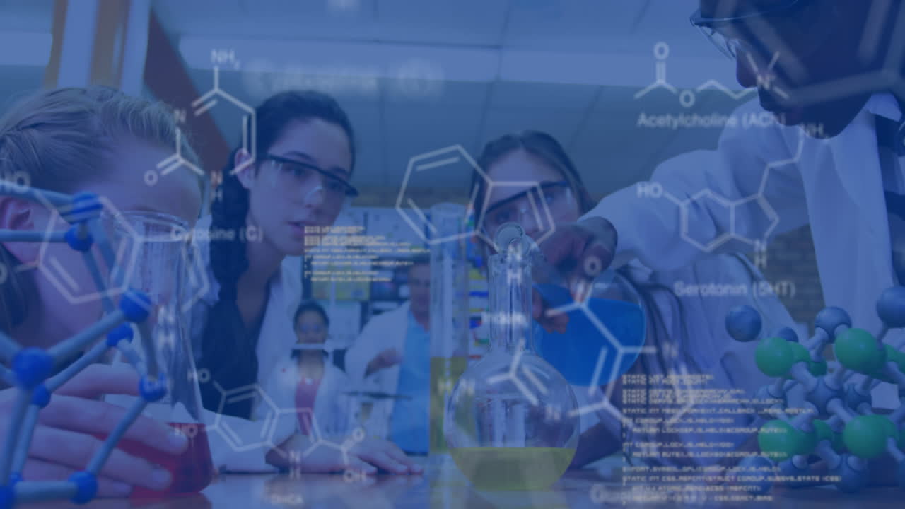 animación del procesamiento de datos en diversos estudiantes en el laboratorio