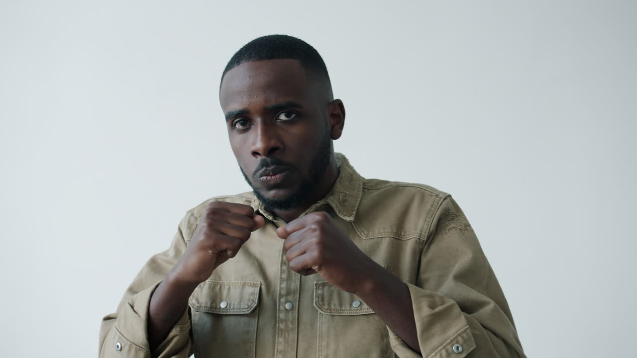 권투 자세 의 남자