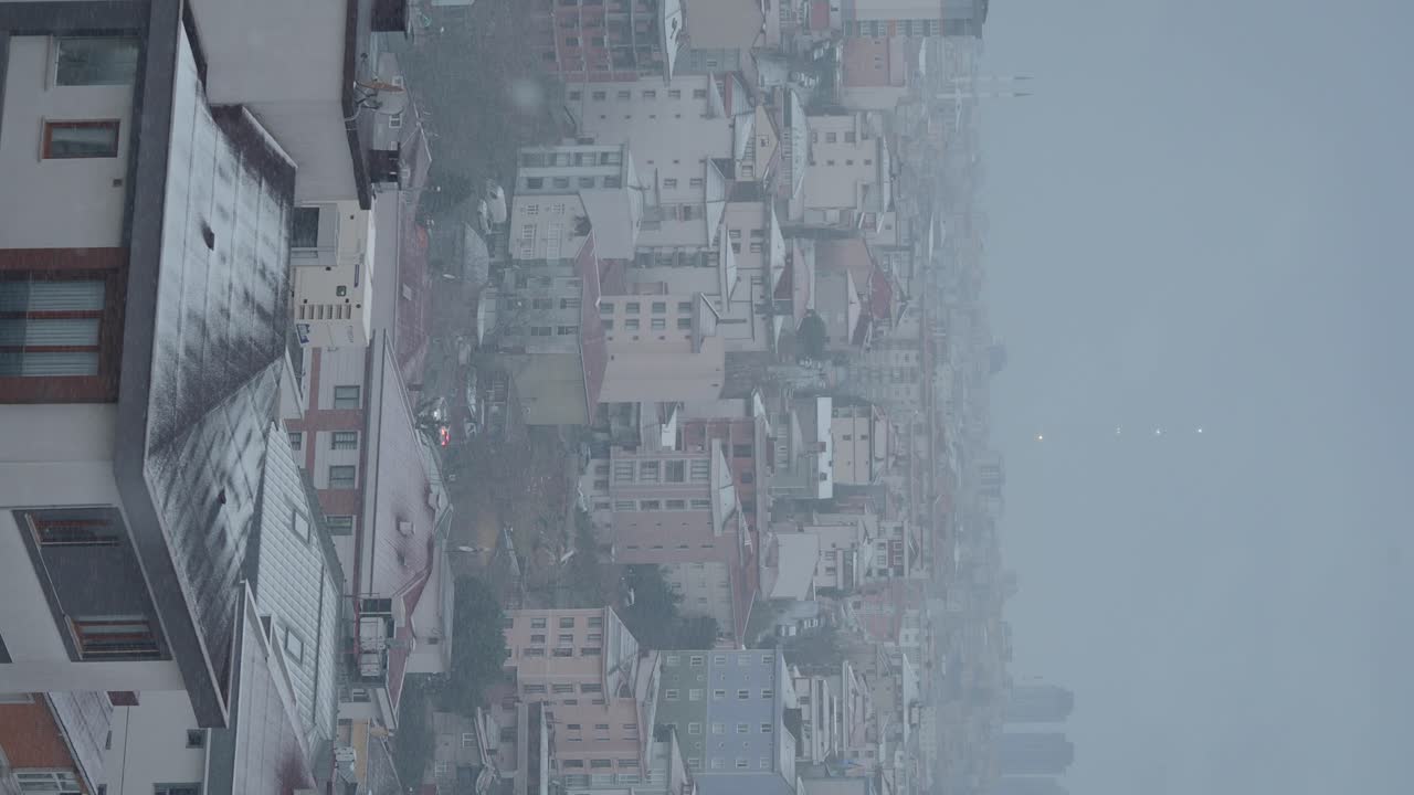 눈 인 도시 풍경