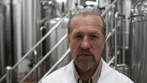 Man-posing-in-the-factory