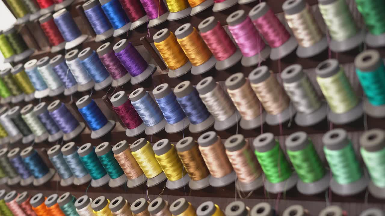 Colorful Thread Spools for Sewing and Crafting