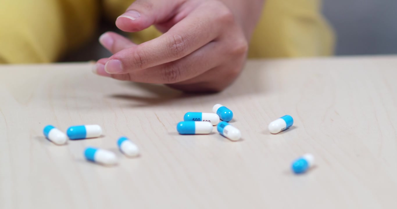 Explorando técnicas eficazes de gerenciamento de medicamentos para melhorar o bem-estar do paciente.