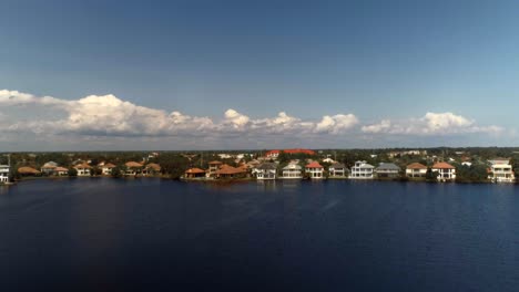volando sobre una zona residencial en seaside, florida-2