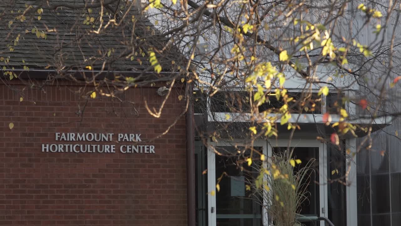 centro de horticultura fairmount park - philadelphia, entrada del edificio pa