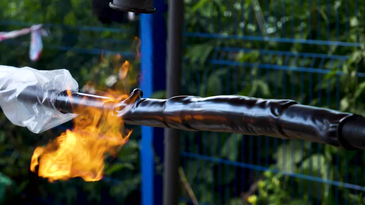 파이프 수리 및 단열 작업