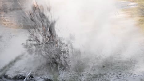 와이오타푸 진흙 웅덩이, 로토루아, 뉴질랜드 내의 크고 활기찬 끓는 부분의 매크로 샷