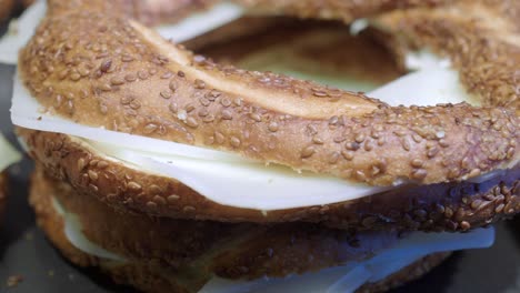 simit with cheese