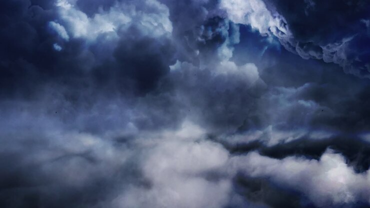 Loop Timelapse 4K. Sfondo video paesaggistico con temporale serale.