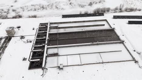 sitio de tratamiento de agua, gestión de un estanque de agua turbia para la restauración ambiental