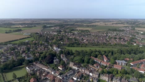 Luftaufnahme-Von-Links-Nach-Rechts-über-Sandwich-In-Kent