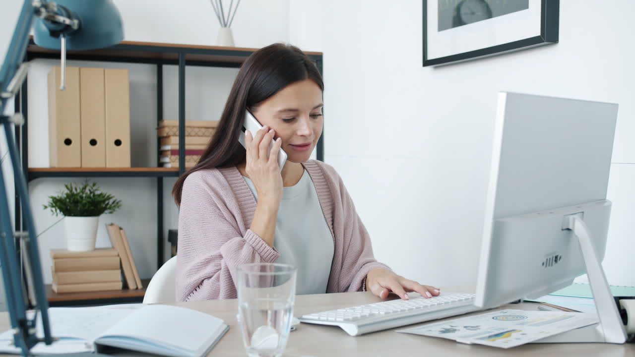 자녀와 함께 집에서 일하는 것