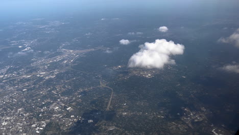 Antenne-Von-Wolken-Unter-Flugzeug