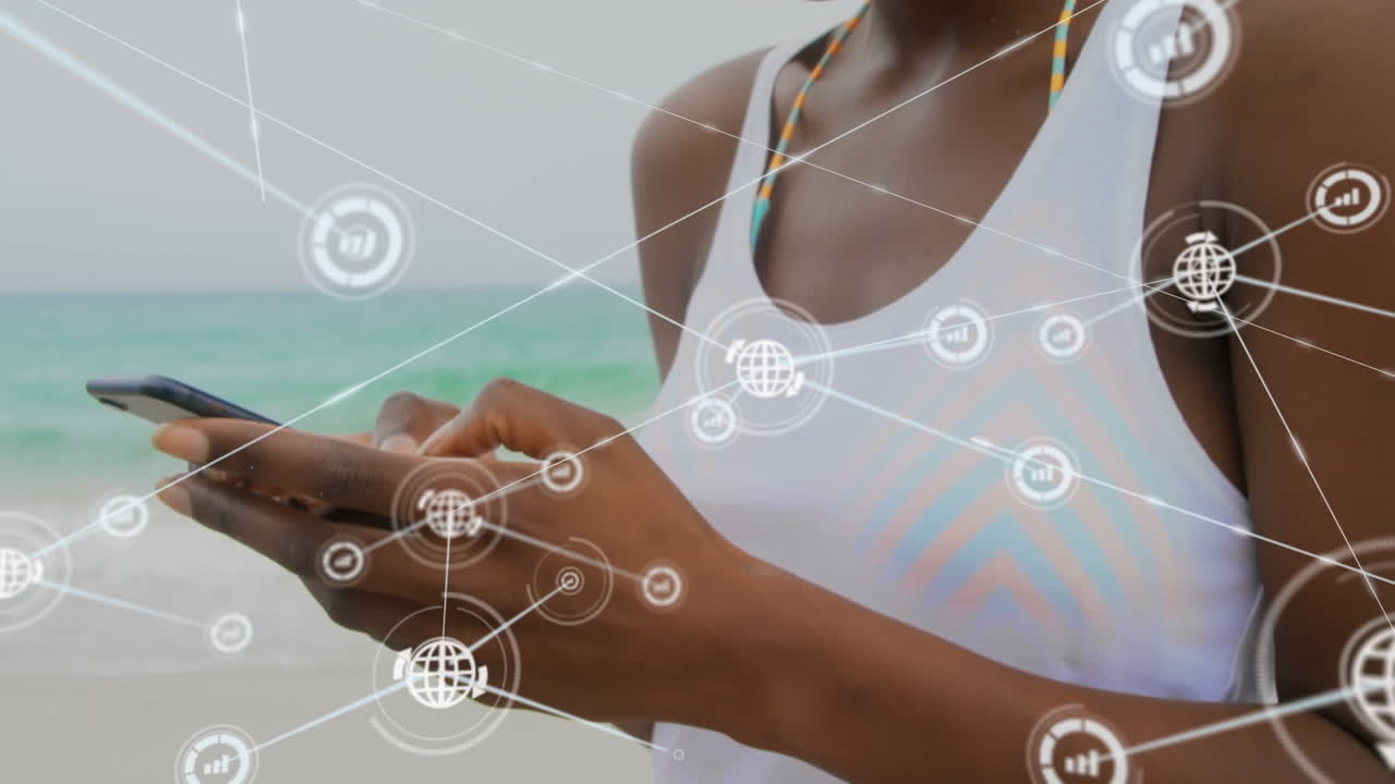 animación de la red de conexiones con iconos sobre la mujer usando un teléfono inteligente