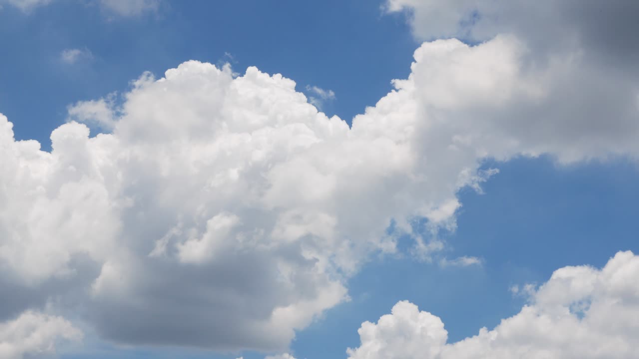 아름다운 움직임 구름