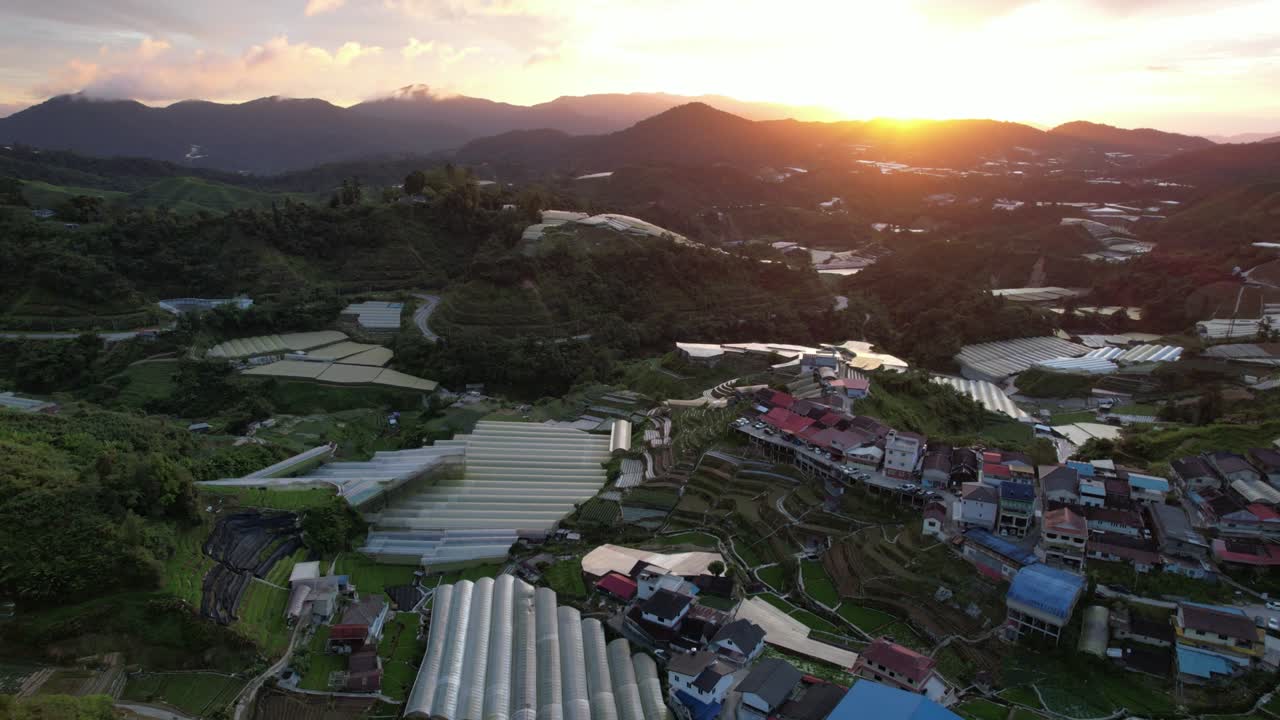 Vista panorâmica geral do Distrito de Brinchang na Área das Terras Altas de Cameron, Malásia