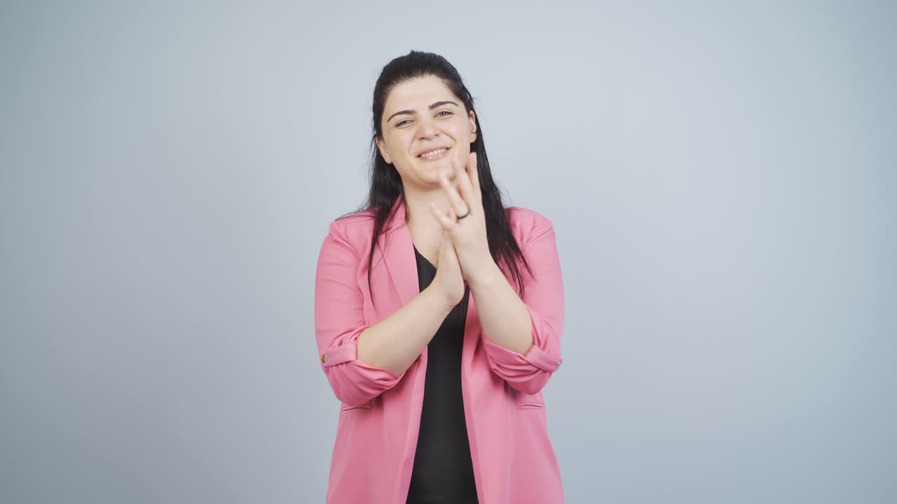 ビジネスウーマンが拍手しています ⁇