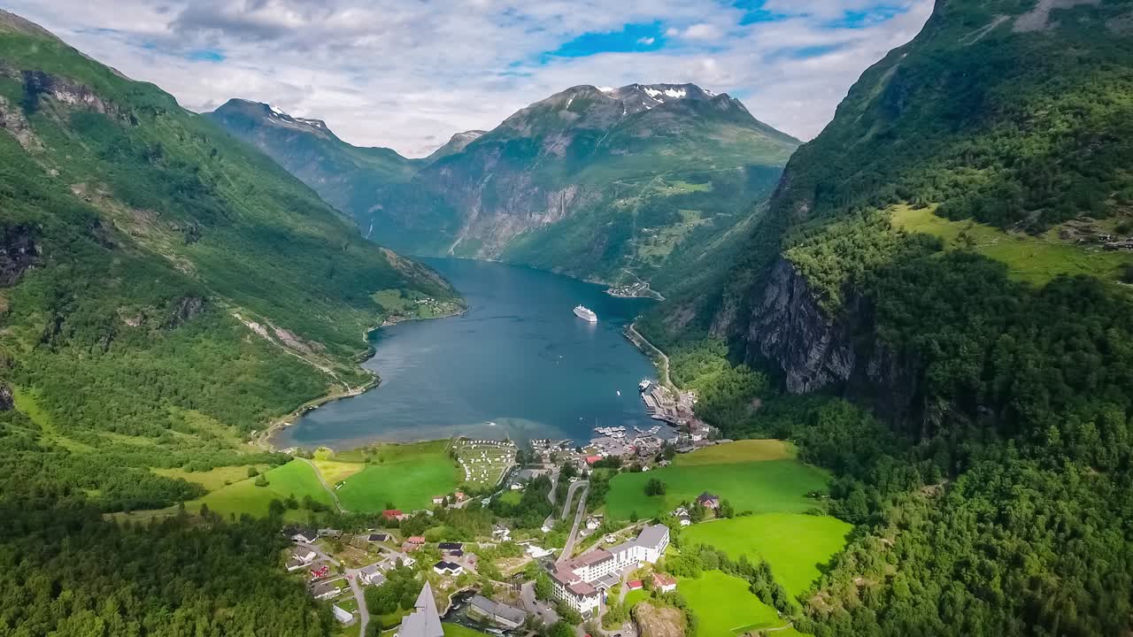 geiranger fjord, la hermosa naturaleza de noruega.