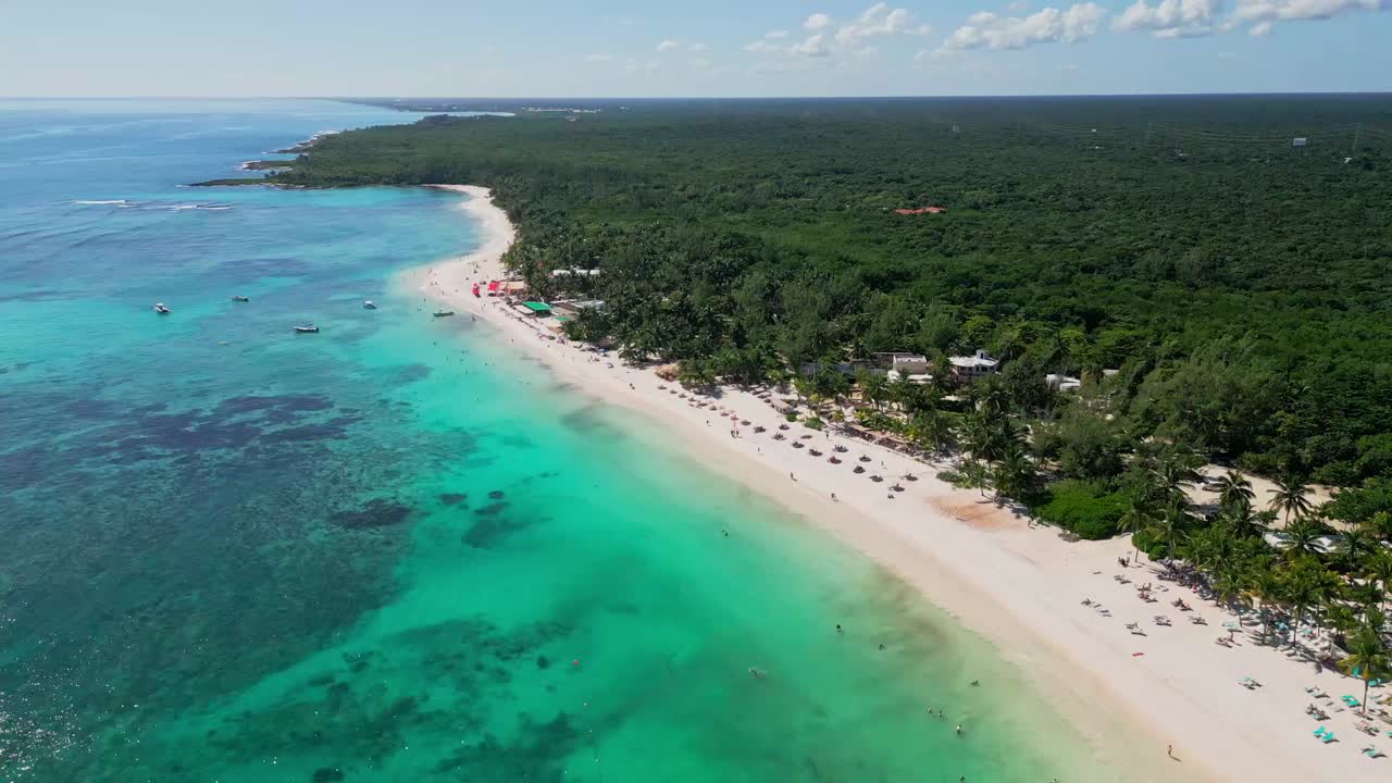 Vacation Getaways, Luxury Hotels, Poolside Amenities, Beach Sun Loungers