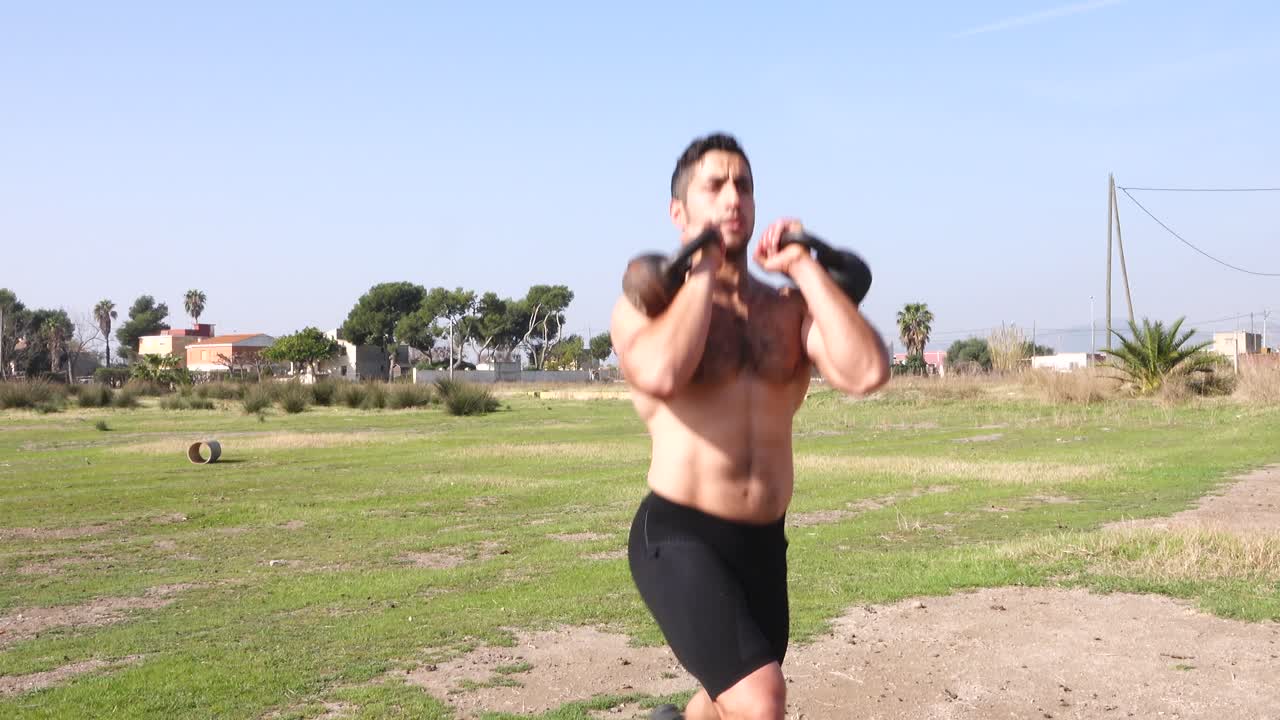 exercises to work several muscle groups at the same time with Russian dumbbells