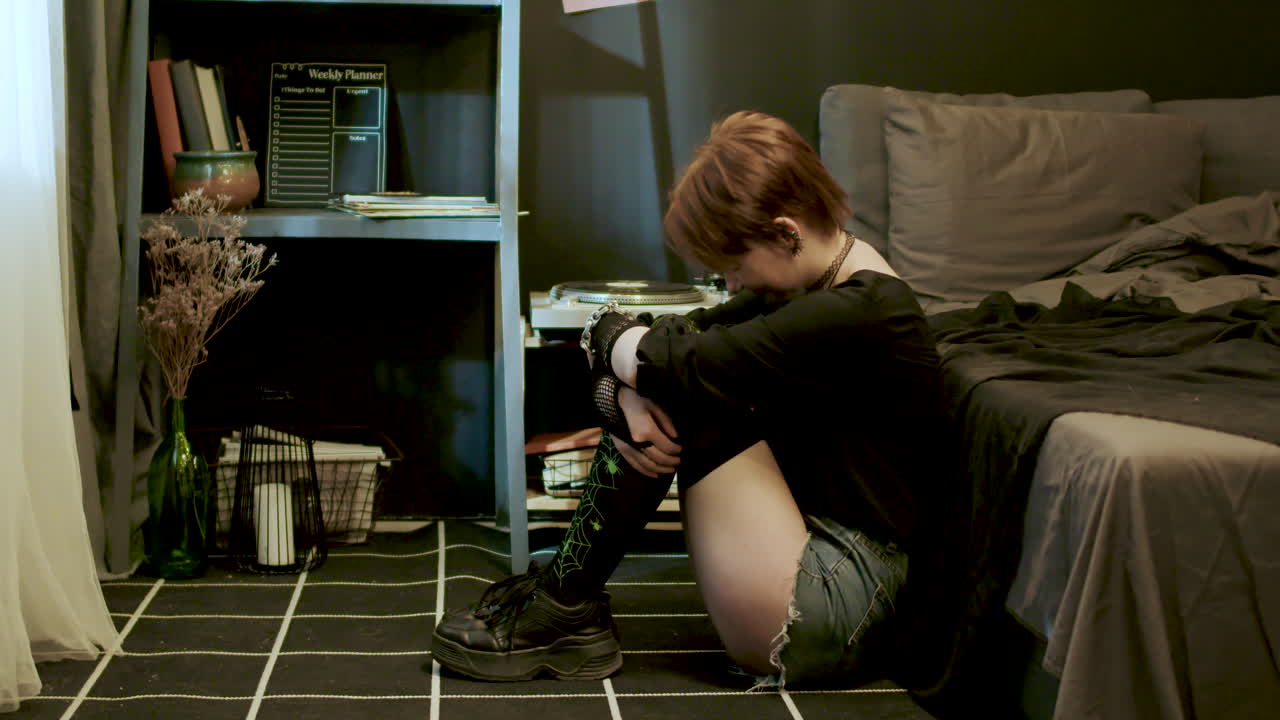 침실에 있는 소녀