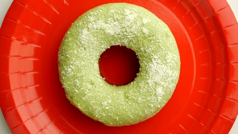 el donut está vidriado de cerca, con un bucle sin costuras.