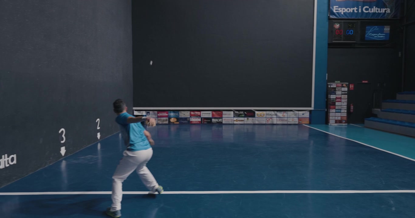 Pilota Valenciana Individuals Match. Wide shot.
