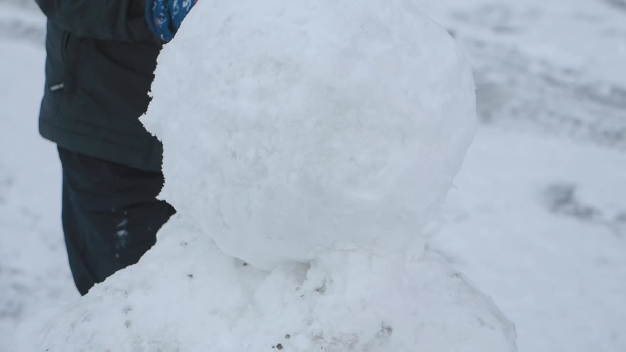 스노우맨을 만드는 것