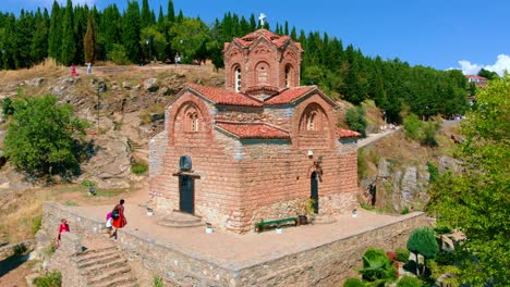 hito de macedonia - iglesia ortodoxa histórica en el lago ohrid